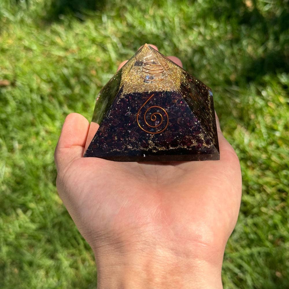 Orgonite Pyramid - Garnet